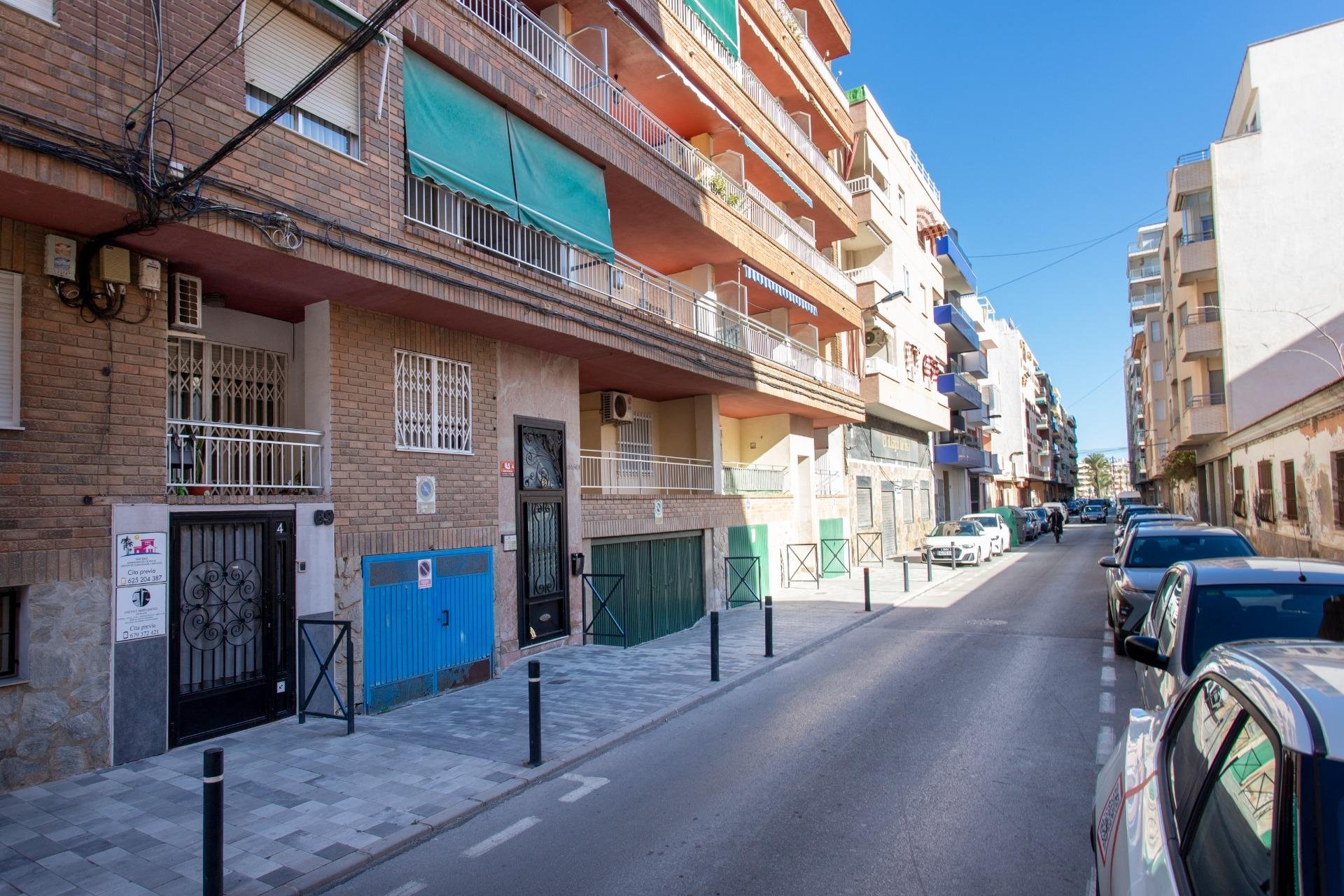 Herverkoop - Penthouse -
Torrevieja - Playa del Cura