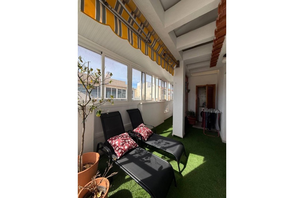 Herverkoop - Penthouse -
Torrevieja - Playa del Cura