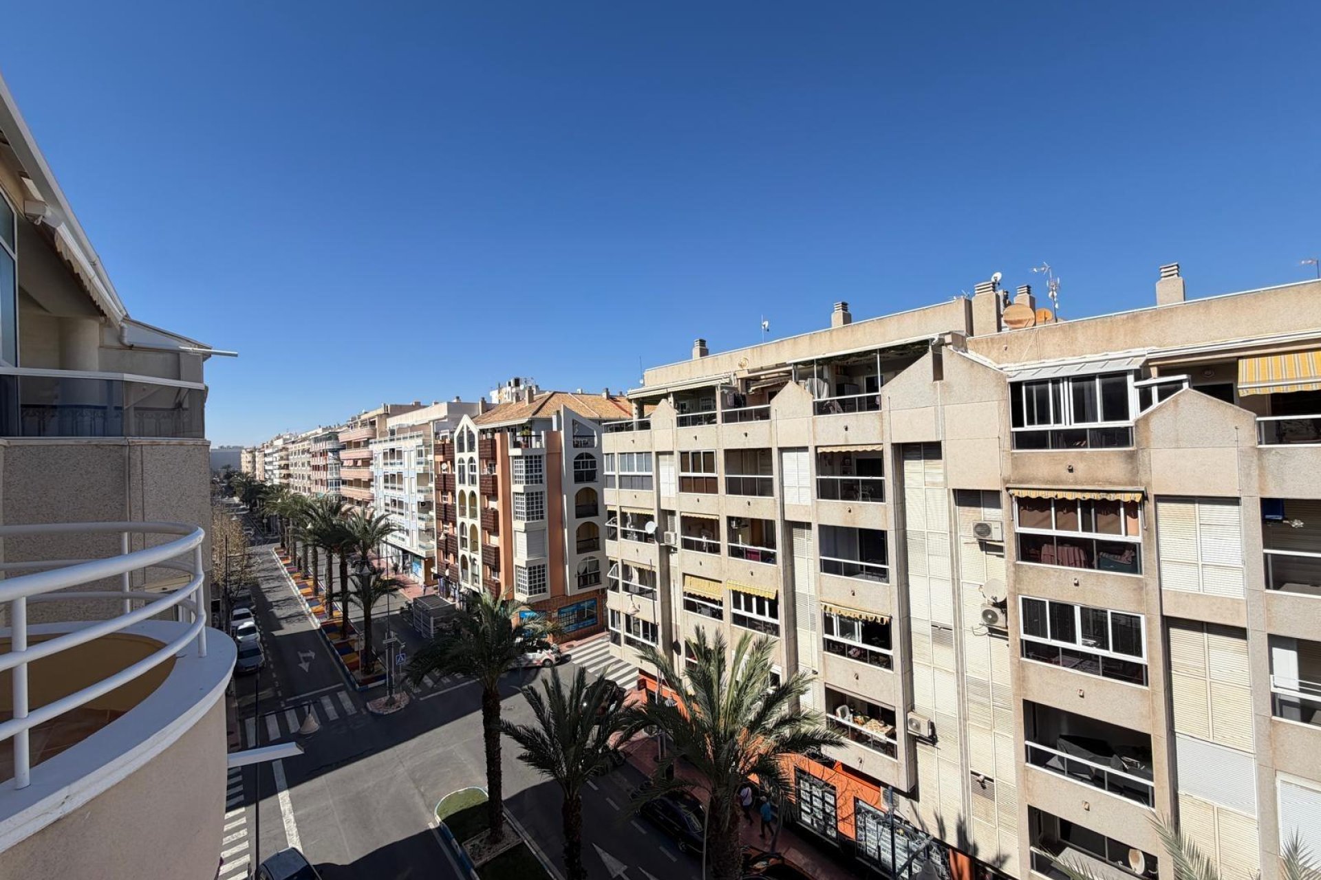 Herverkoop - Penthouse -
Torrevieja - Playa del Cura