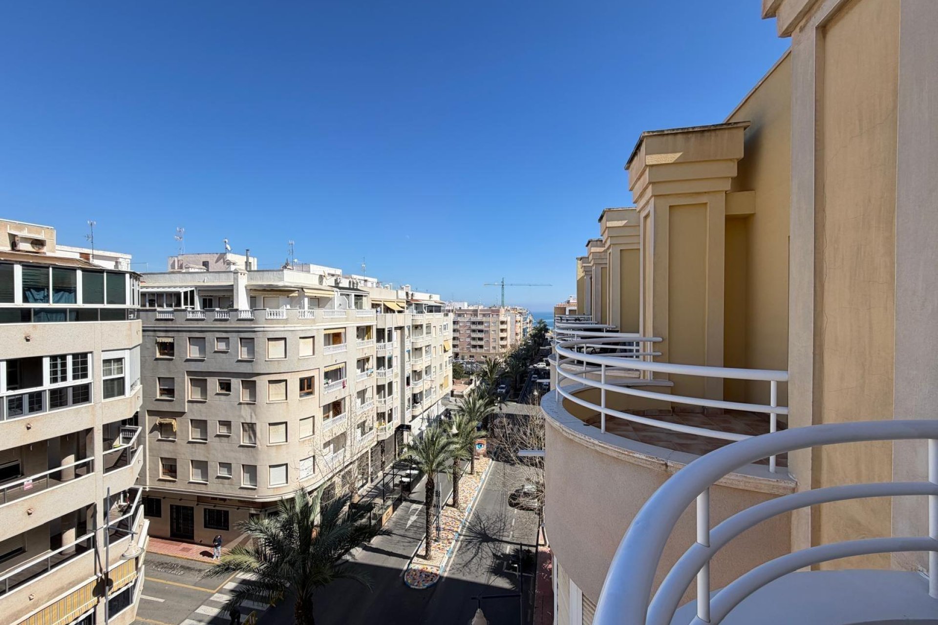 Herverkoop - Penthouse -
Torrevieja - Playa del Cura