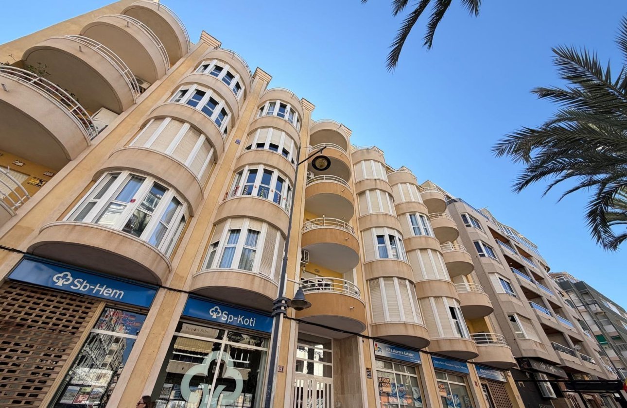 Herverkoop - Penthouse -
Torrevieja - Playa del Cura