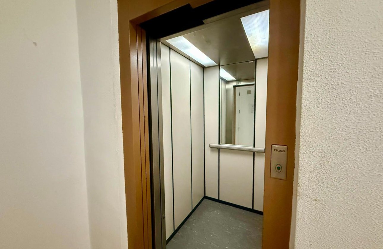 Herverkoop - Penthouse -
Torrevieja - Playa del Cura