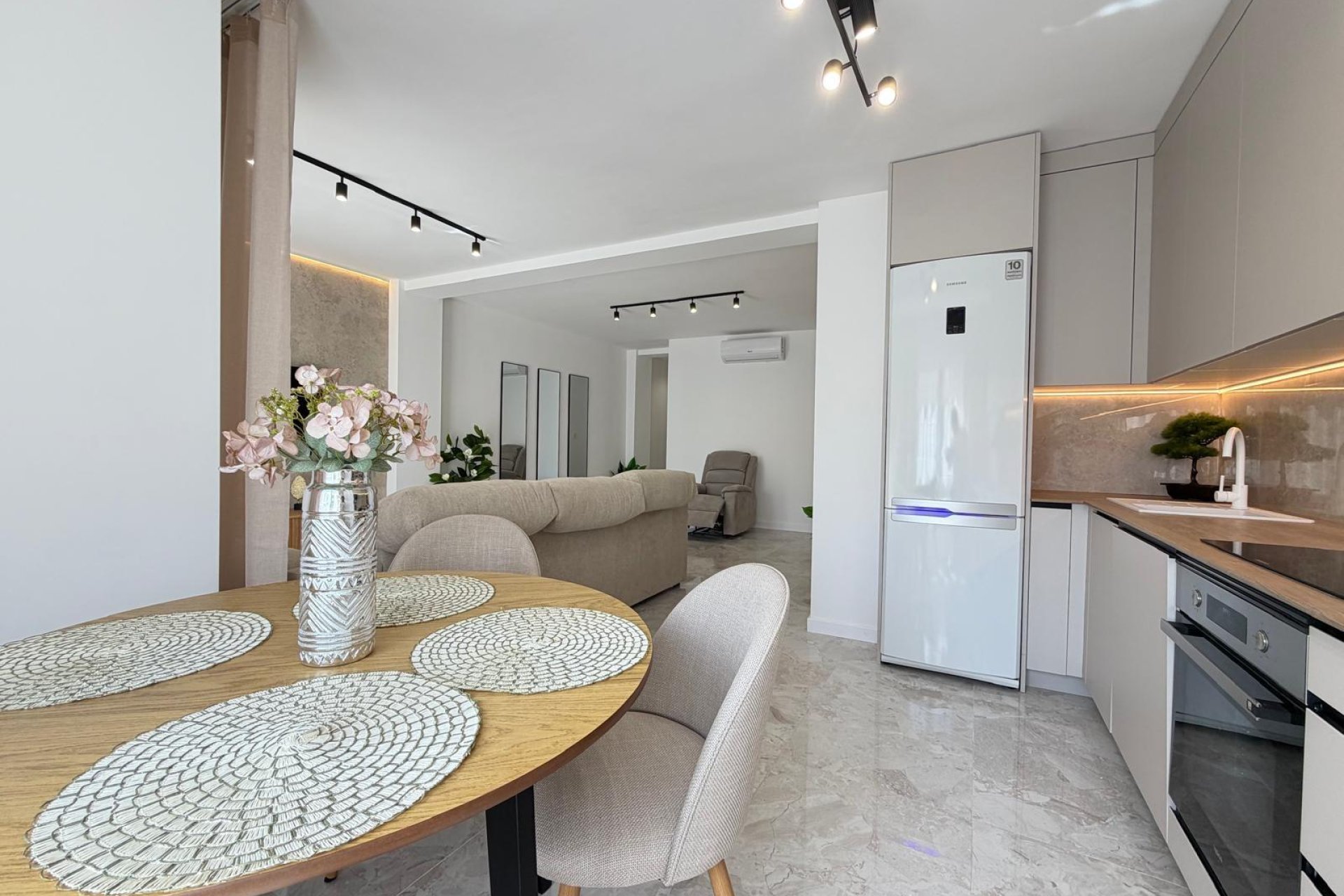 Herverkoop - Penthouse -
Torrevieja - Playa del Cura