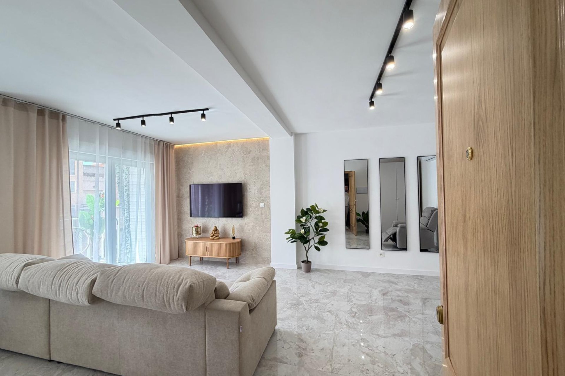 Herverkoop - Penthouse -
Torrevieja - Playa del Cura