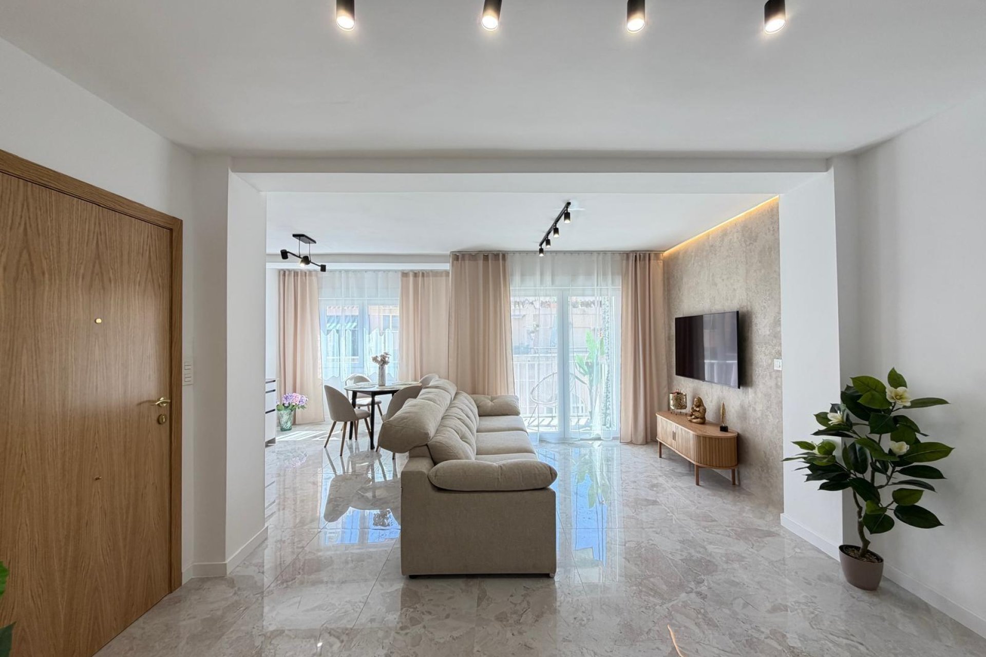 Herverkoop - Penthouse -
Torrevieja - Playa del Cura