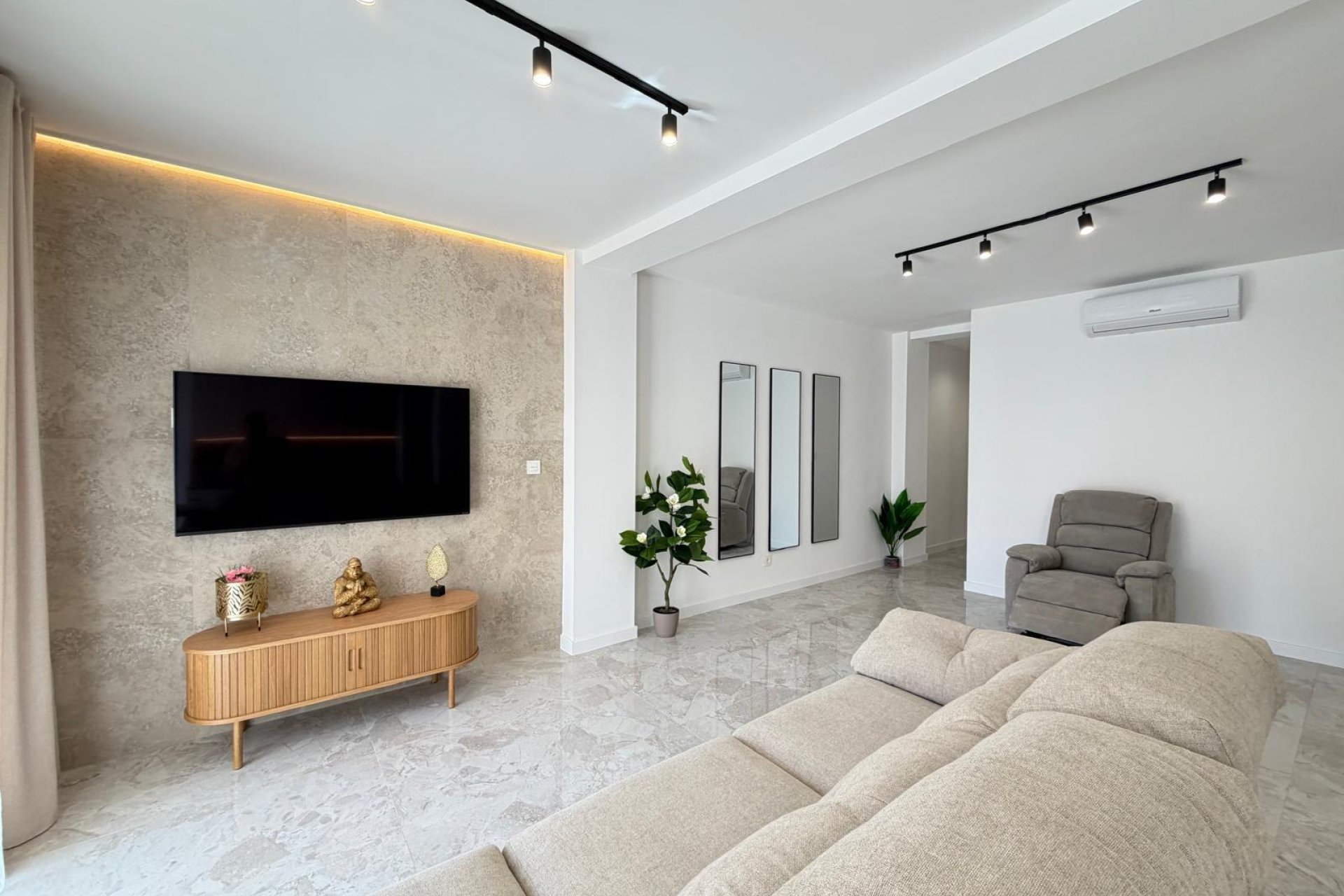 Herverkoop - Penthouse -
Torrevieja - Playa del Cura