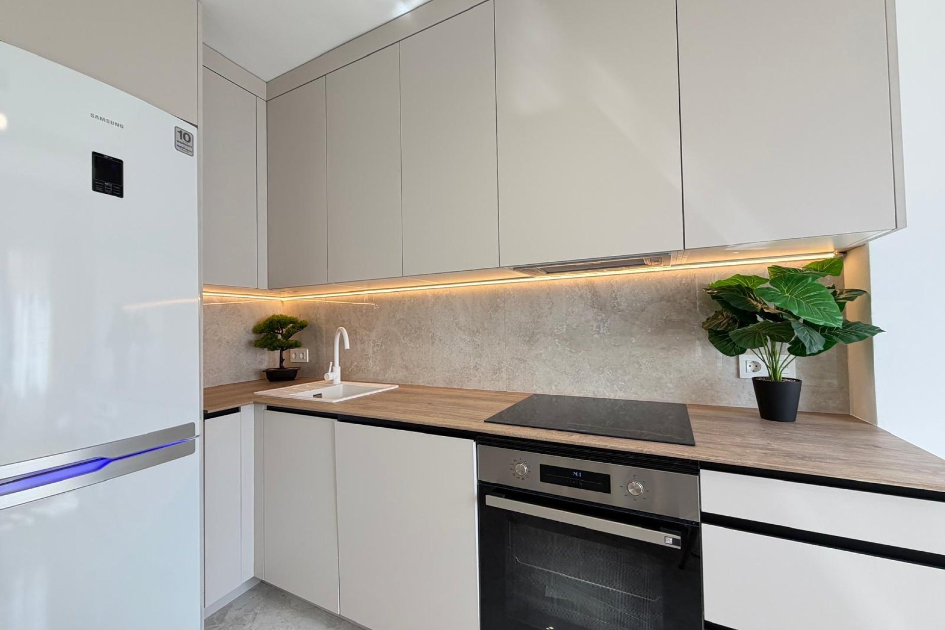 Herverkoop - Penthouse -
Torrevieja - Playa del Cura