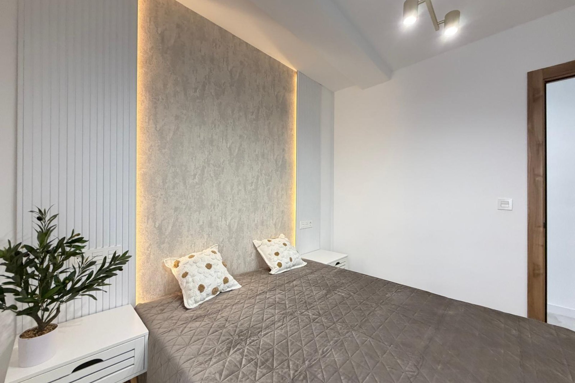 Herverkoop - Penthouse -
Torrevieja - Playa del Cura