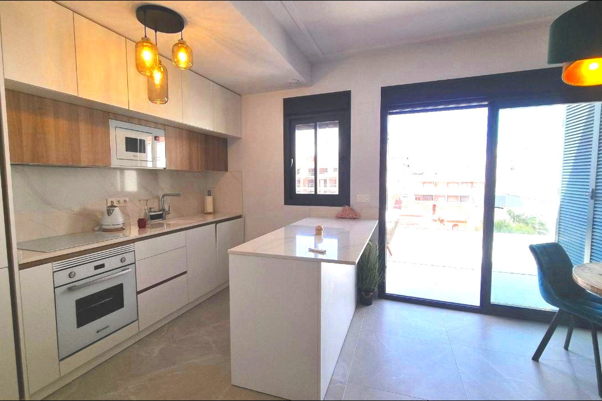 Herverkoop - Penthouse -
Torrevieja - Playa del Cura