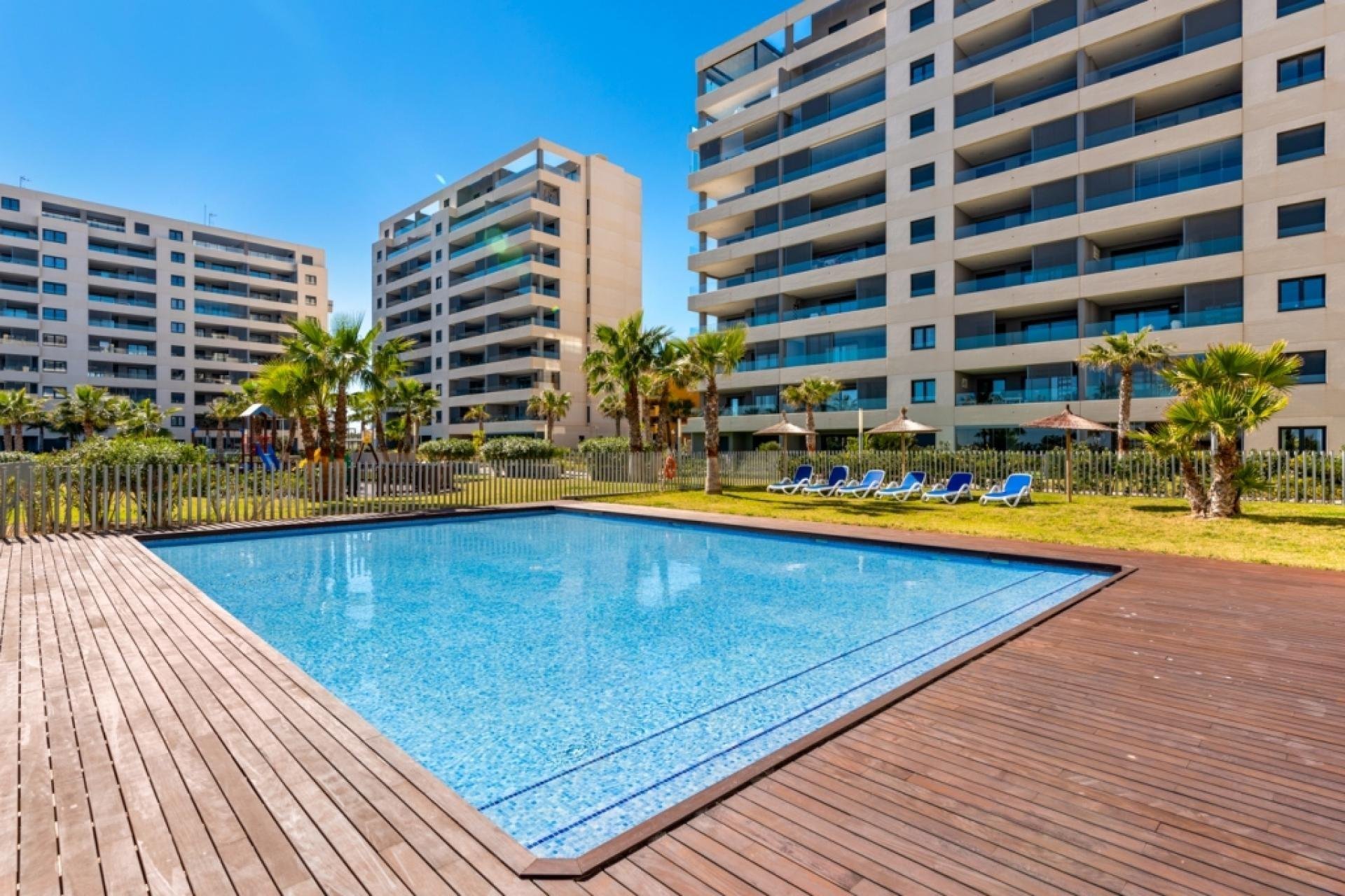 Herverkoop - Penthouse -
Torrevieja - Punta Prima