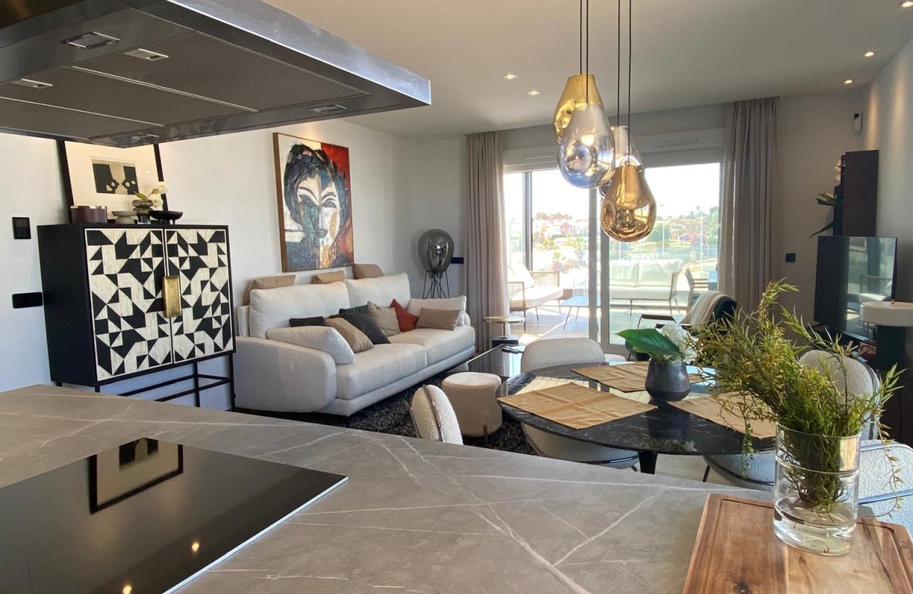 Herverkoop - Penthouse -
Torrevieja - Punta Prima