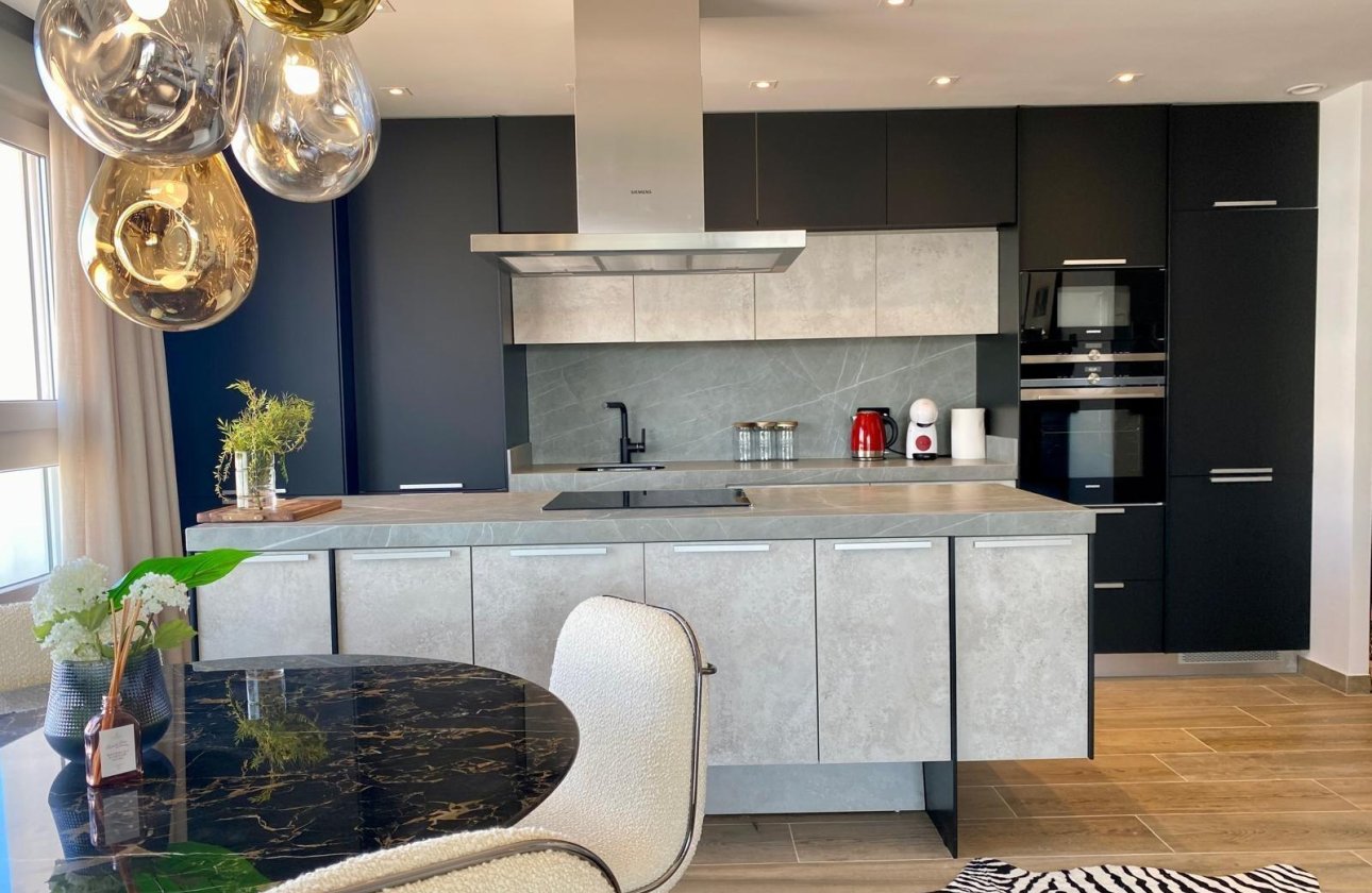 Herverkoop - Penthouse -
Torrevieja - Punta Prima