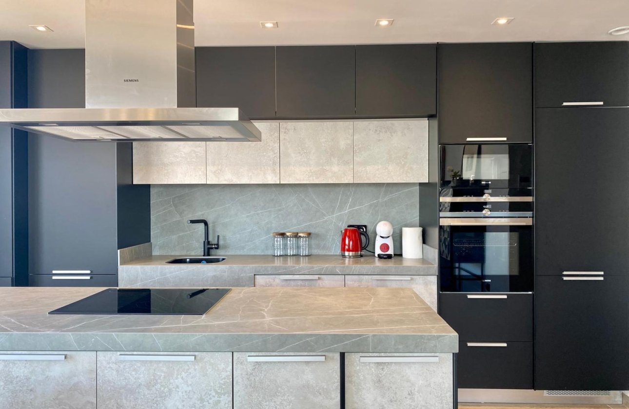 Herverkoop - Penthouse -
Torrevieja - Punta Prima