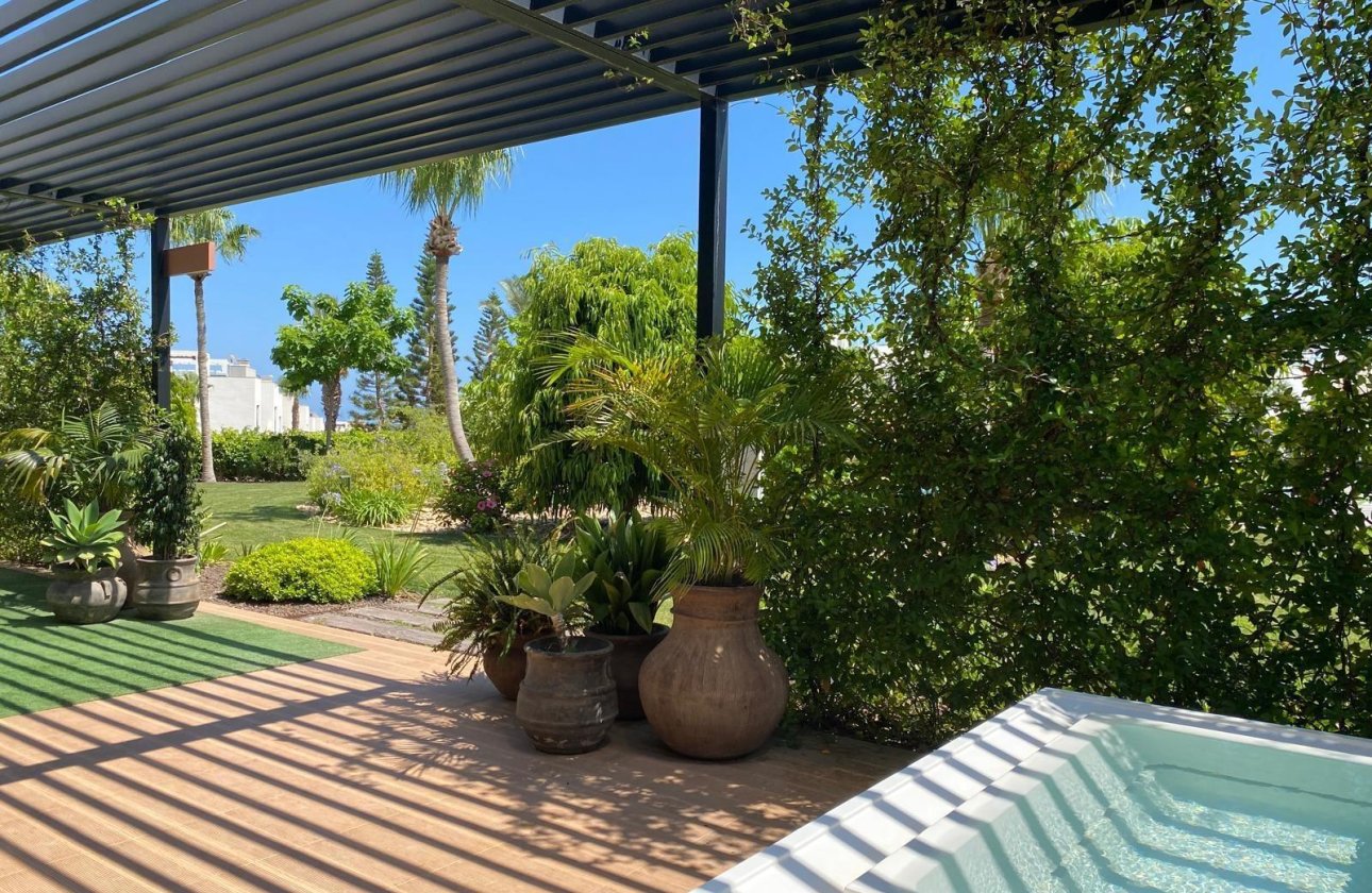 Herverkoop - Penthouse -
Torrevieja - Punta Prima