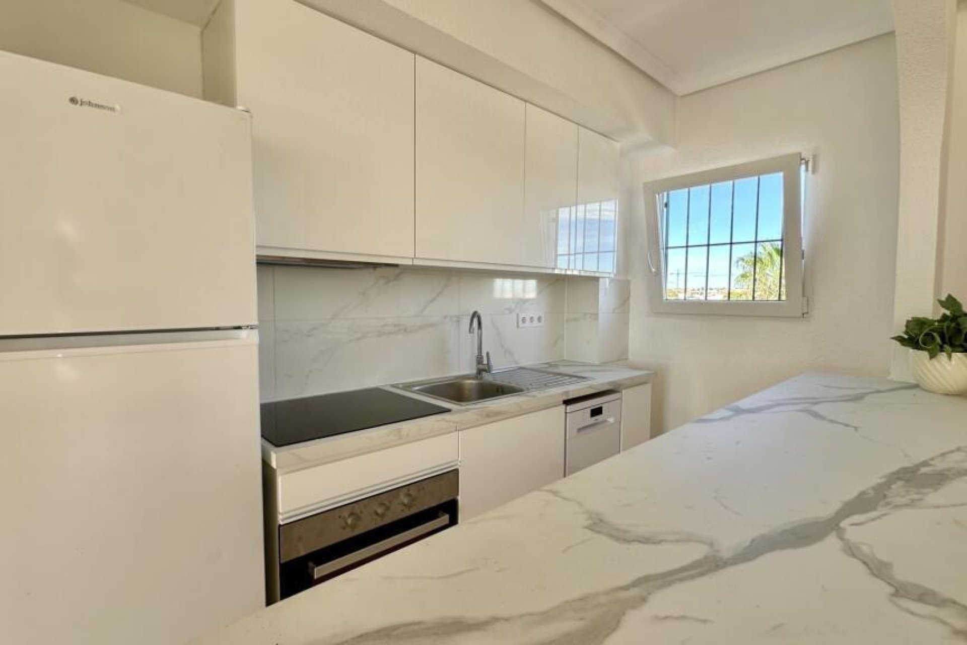 Herverkoop - Penthouse -
Torrevieja - Punta Prima