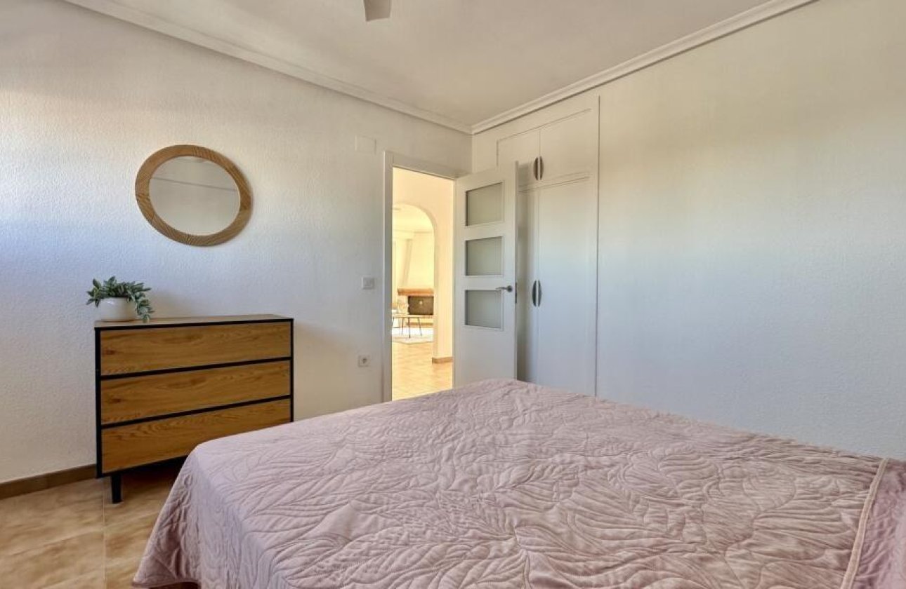 Herverkoop - Penthouse -
Torrevieja - Punta Prima