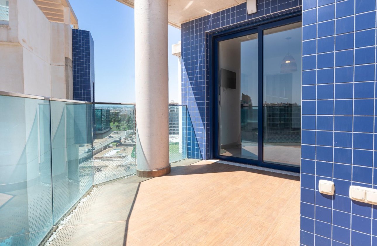 Herverkoop - Penthouse -
Torrevieja - Punta Prima