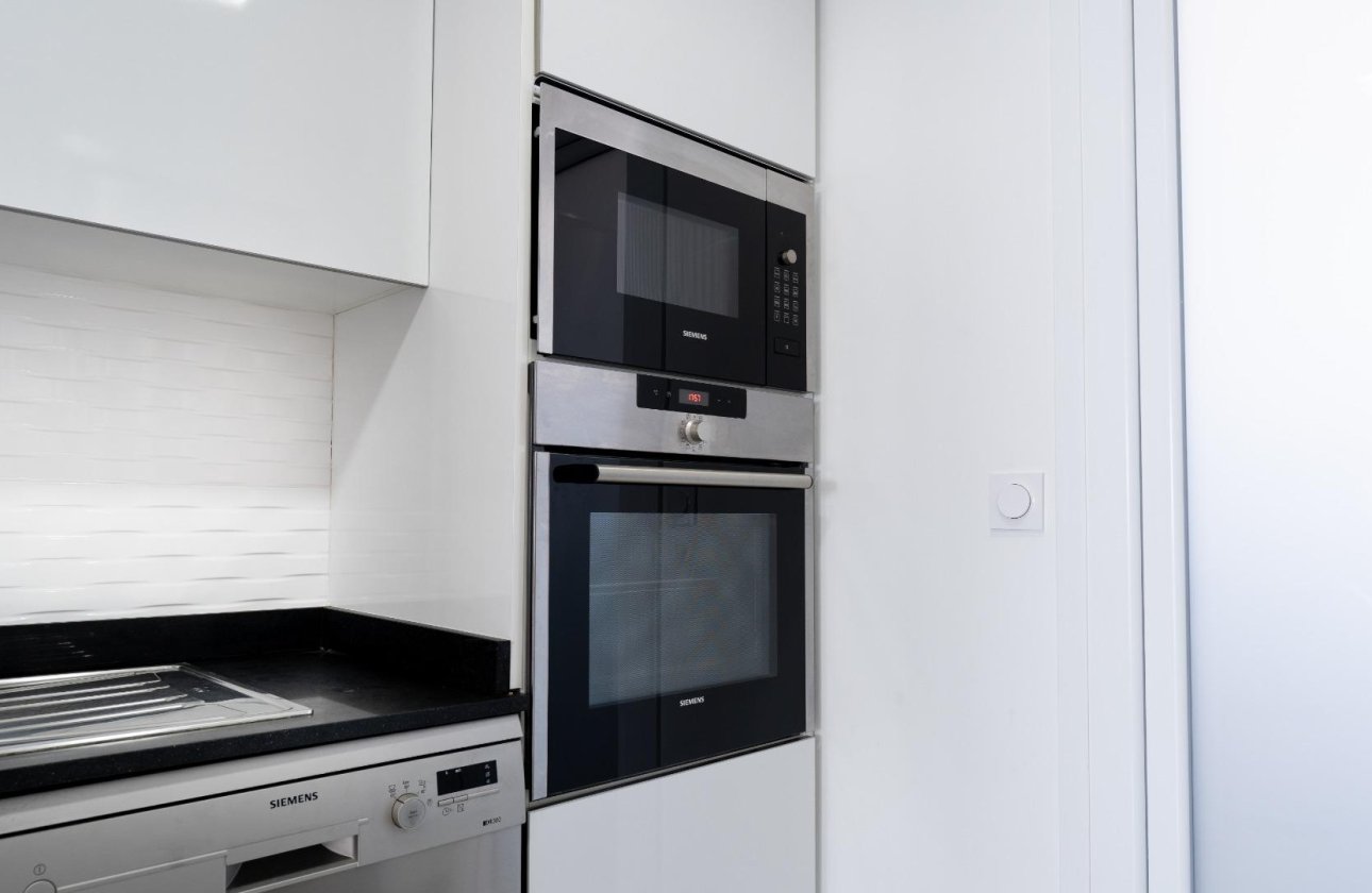 Herverkoop - Penthouse -
Torrevieja - Punta Prima