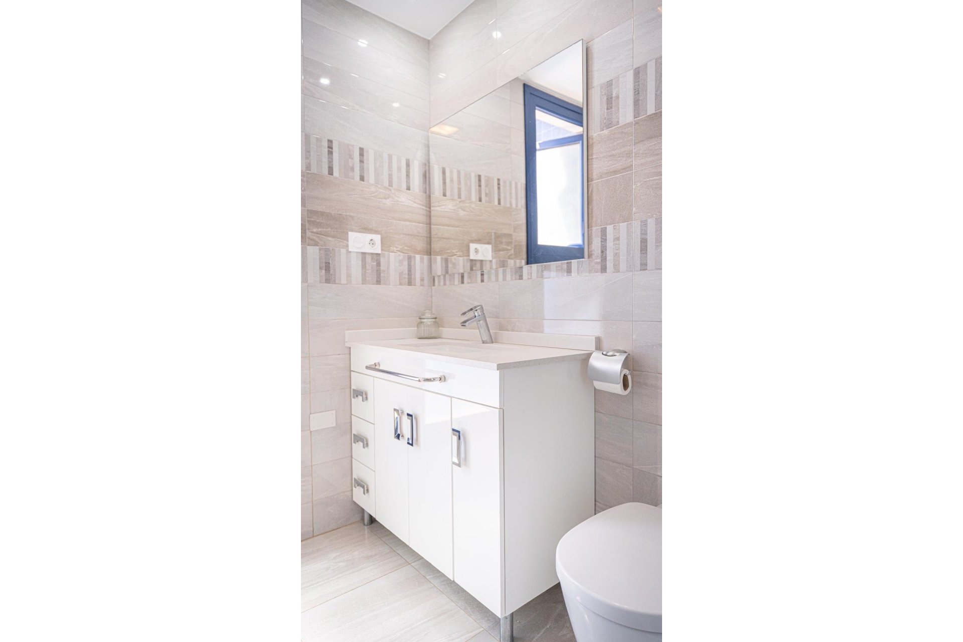 Herverkoop - Penthouse -
Torrevieja - Punta Prima