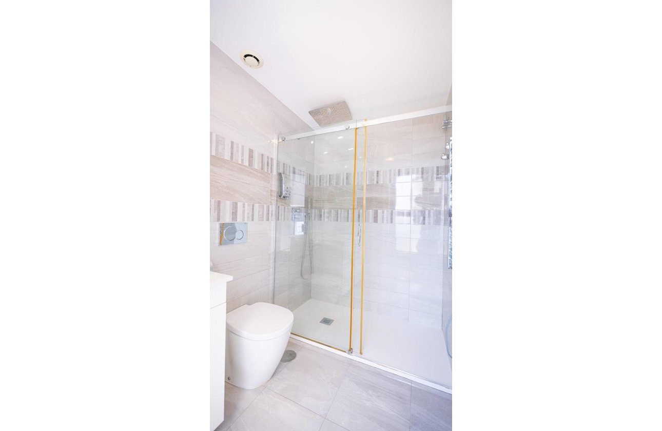 Herverkoop - Penthouse -
Torrevieja - Punta Prima