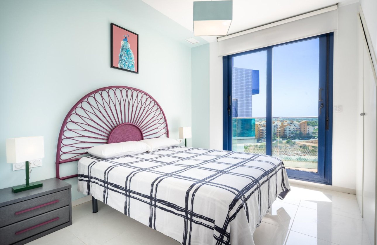 Herverkoop - Penthouse -
Torrevieja - Punta Prima