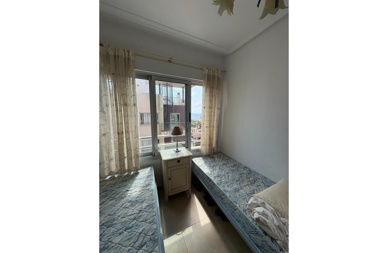 Herverkoop - Penthouse -
Torrevieja - Punta Prima
