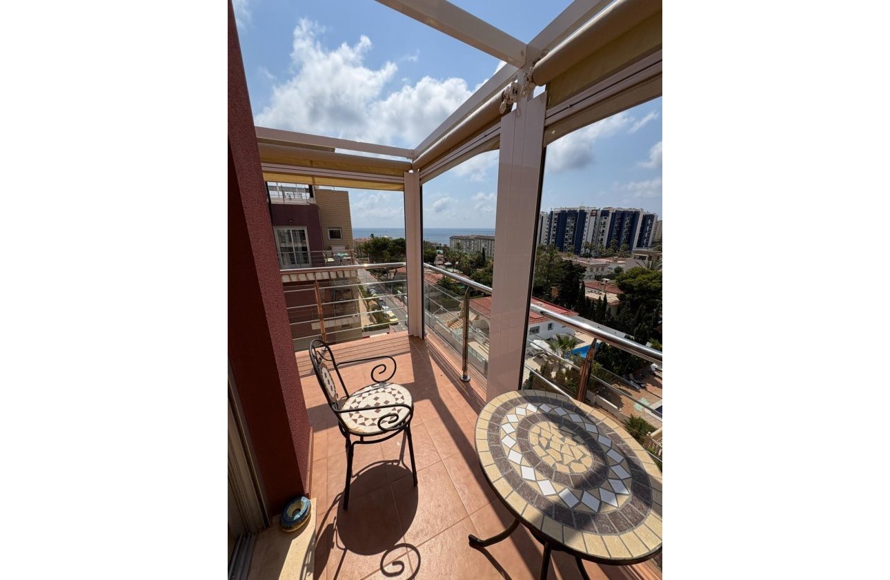 Herverkoop - Penthouse -
Torrevieja - Punta Prima