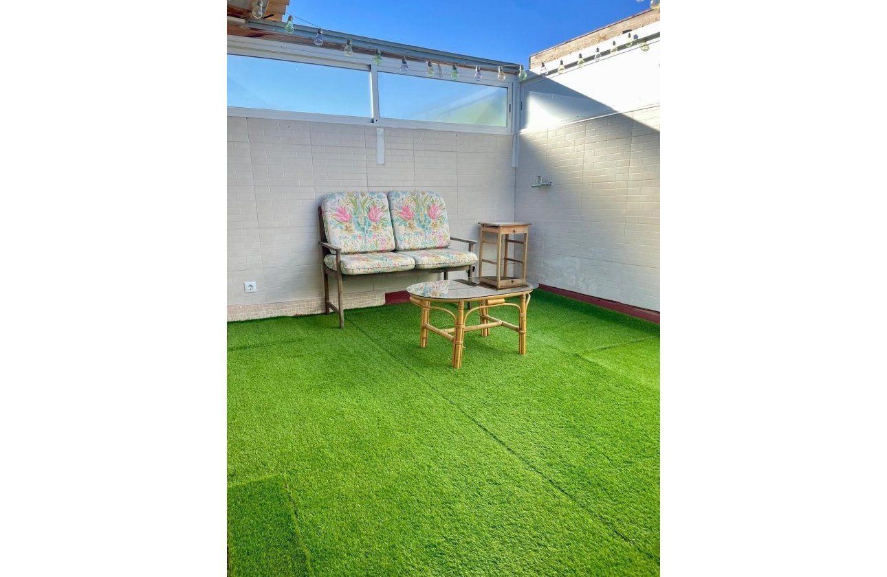 Herverkoop - Penthouse -
Torrevieja - Punta Prima