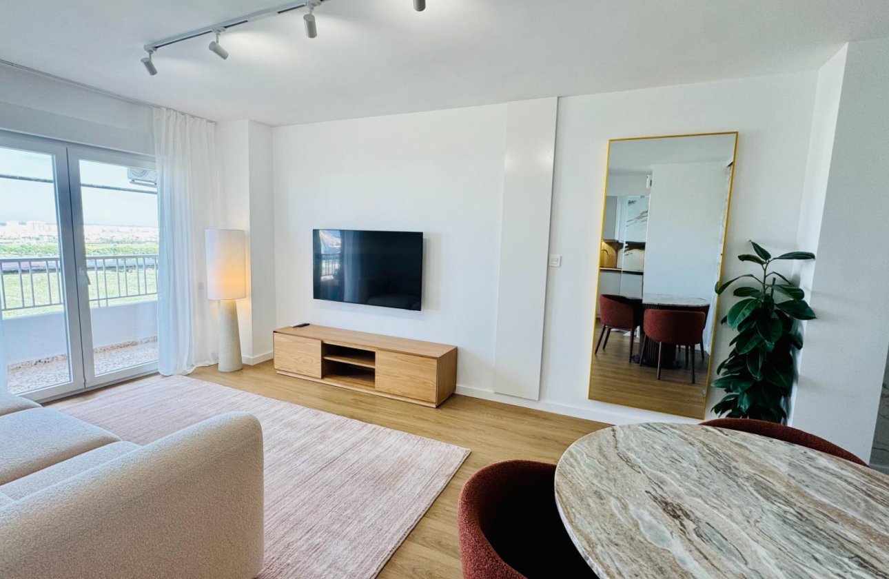 Herverkoop - Penthouse -
Torrevieja - Punta Prima
