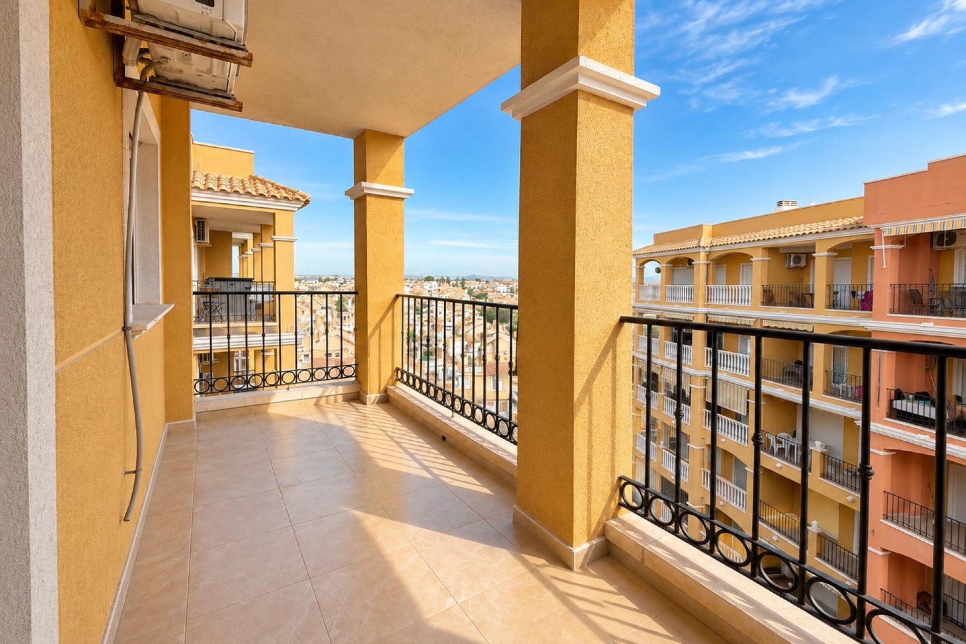 Herverkoop - Penthouse -
Torrevieja - Torreblanca