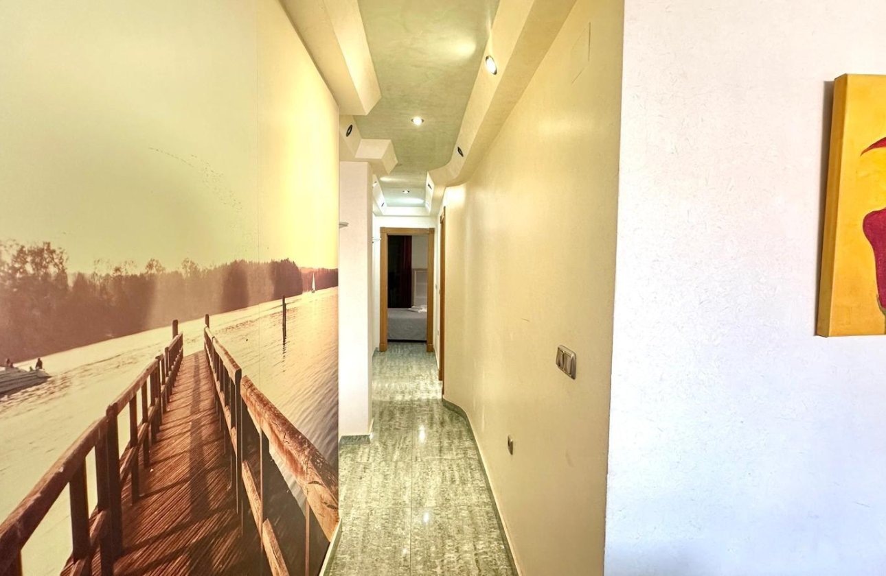 Herverkoop - Penthouse -
Torrevieja