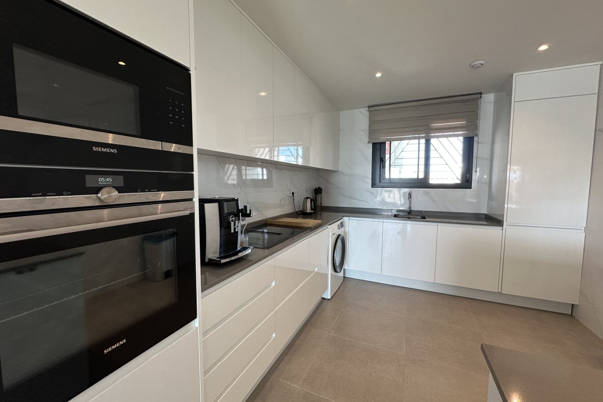 Herverkoop - Penthouse -
Villamartin - Costa Blanca