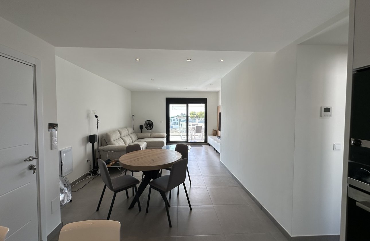 Herverkoop - Penthouse -
Villamartin - Costa Blanca