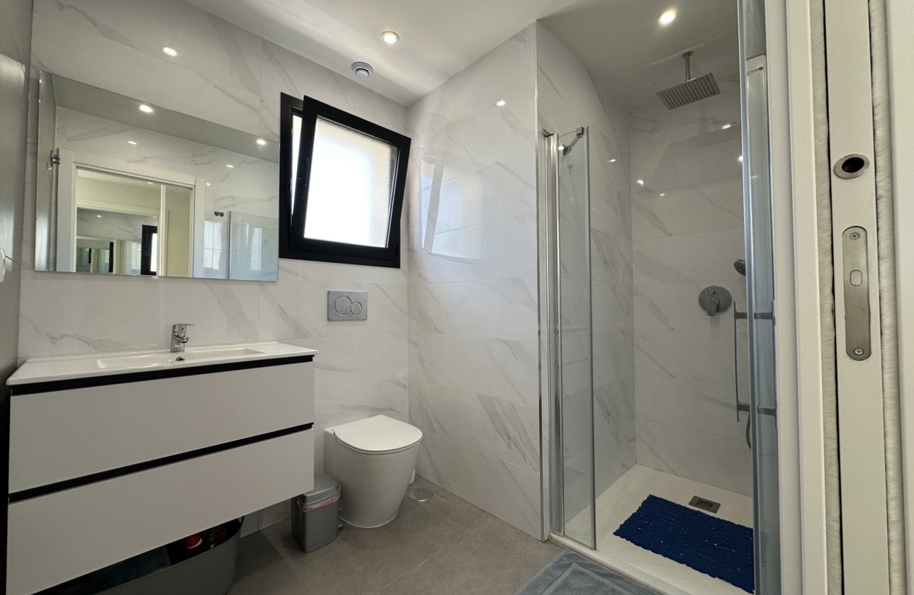 Herverkoop - Penthouse -
Villamartin - Costa Blanca