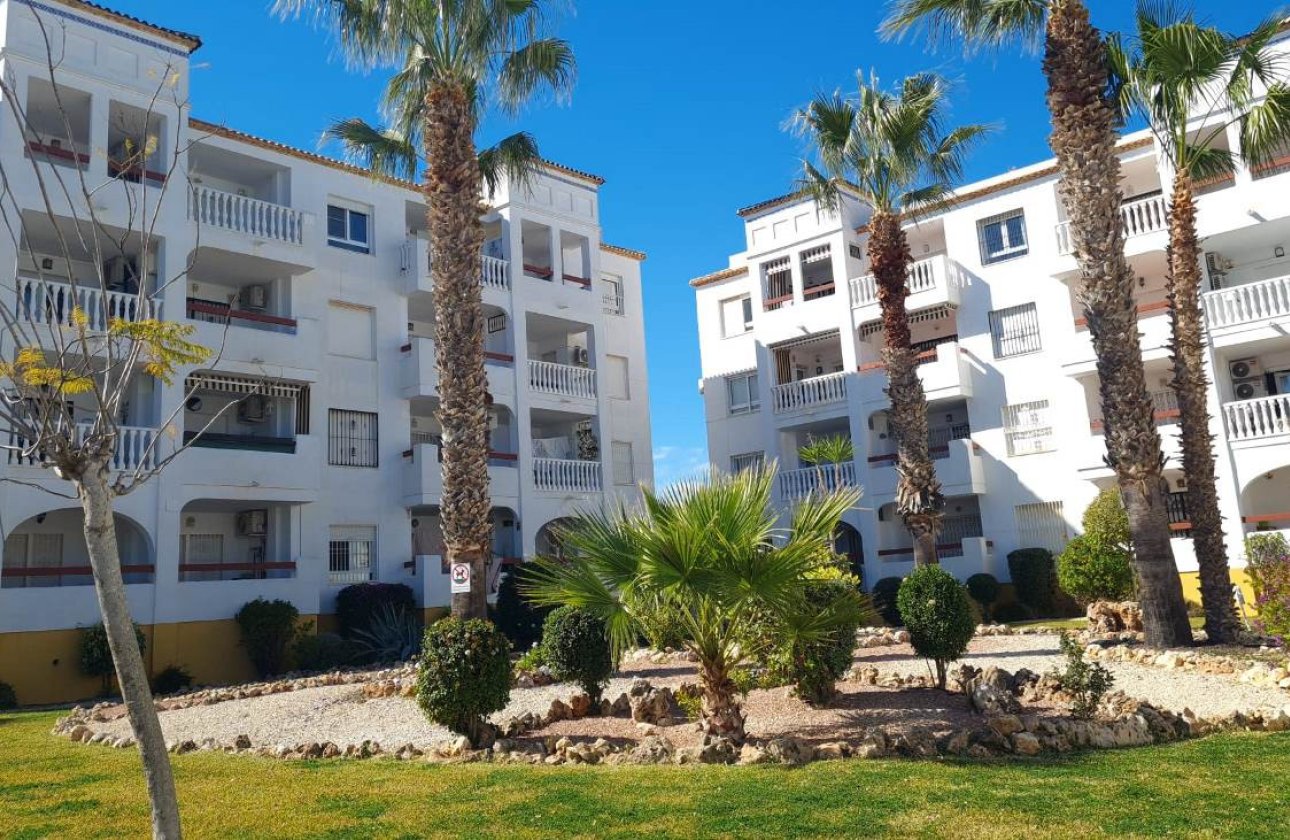 Herverkoop - Penthouse -
Villamartin - Costa Blanca