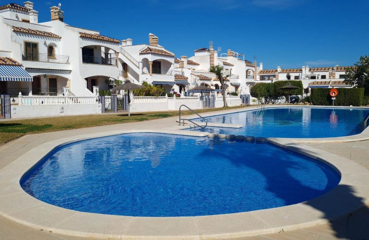 Herverkoop - Penthouse -
Villamartin - Costa Blanca
