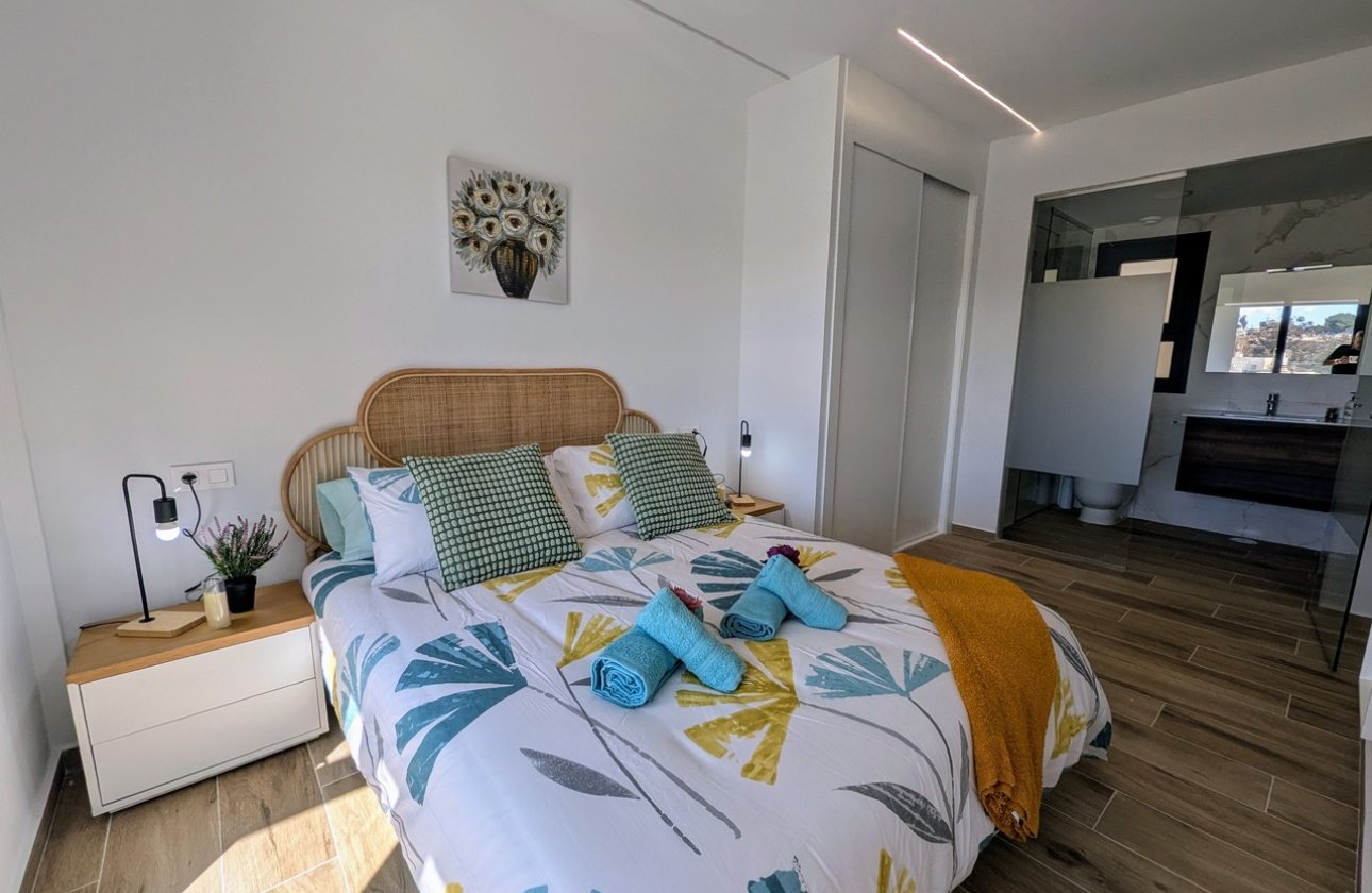 Herverkoop - Penthouse -
Villamartin - Costa Blanca