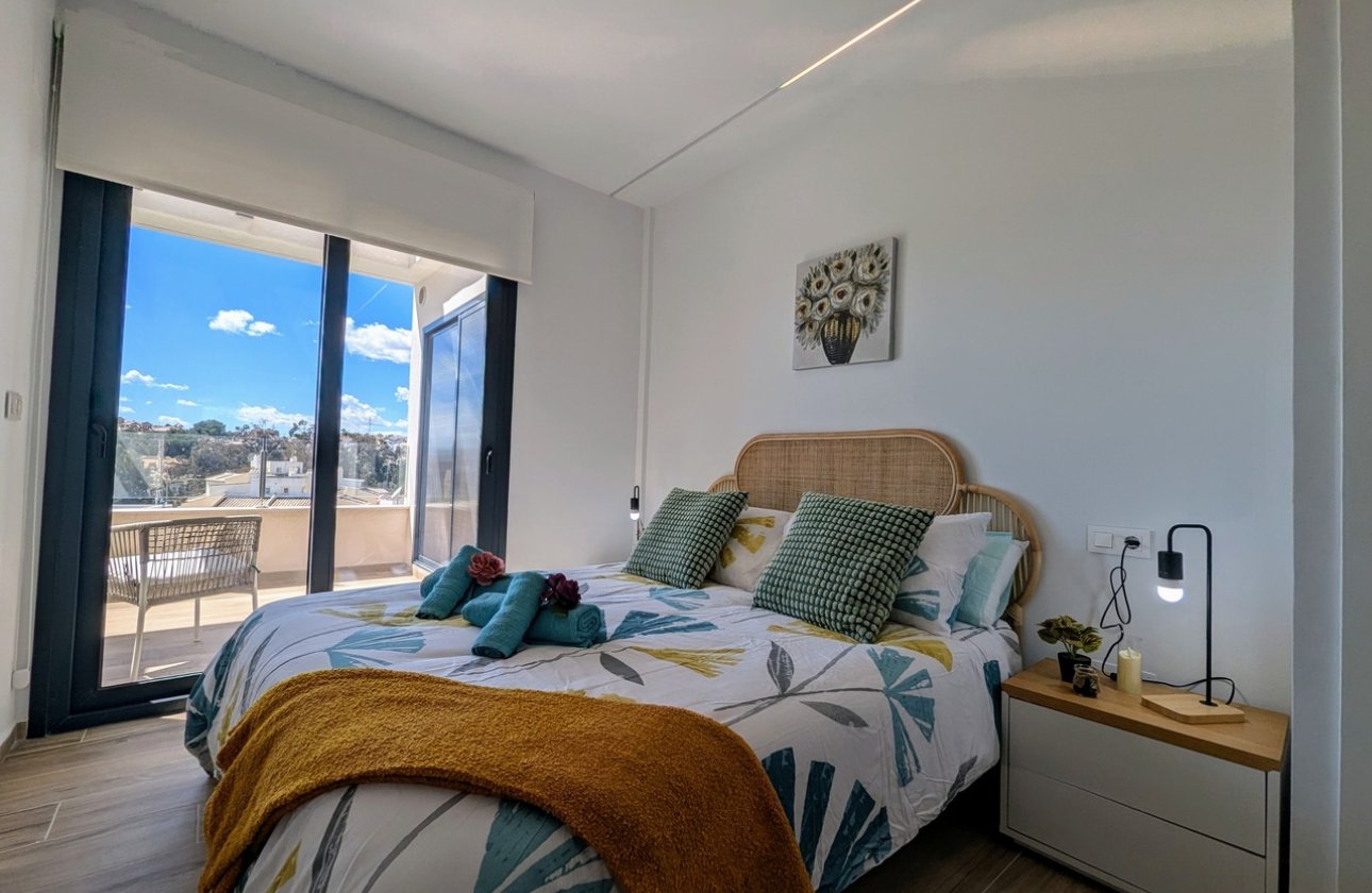 Herverkoop - Penthouse -
Villamartin - Costa Blanca