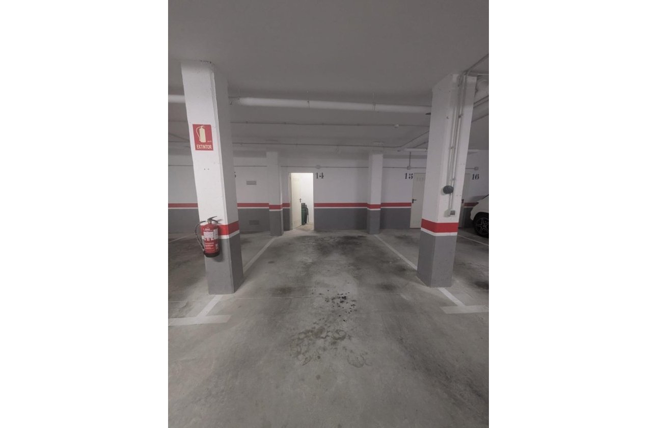 Herverkoop - Penthouse -
Villamartin - Costa Blanca