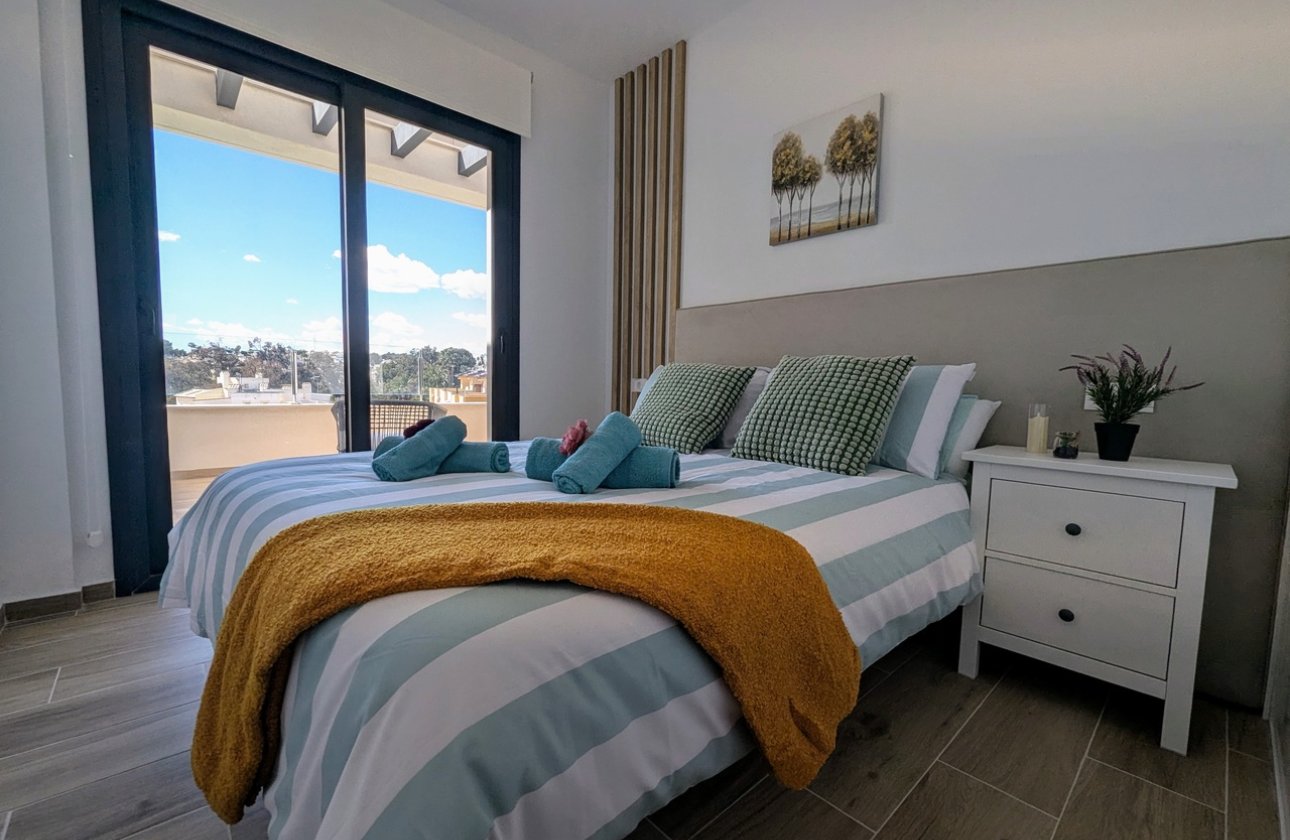 Herverkoop - Penthouse -
Villamartin - Costa Blanca