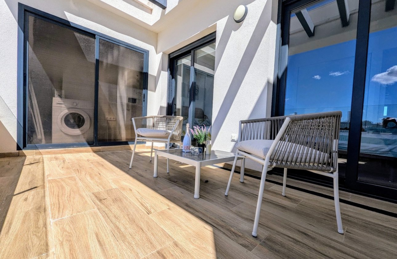 Herverkoop - Penthouse -
Villamartin - Costa Blanca