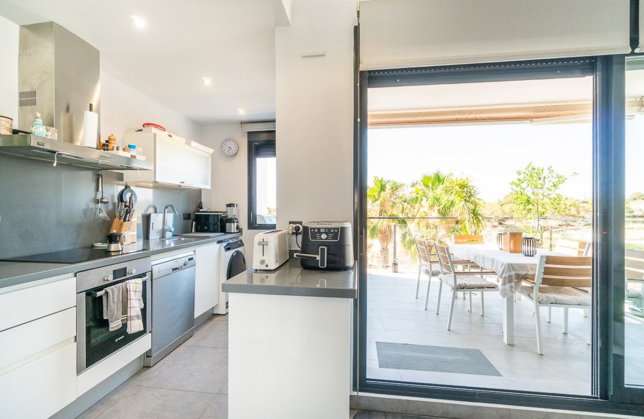 Herverkoop - Penthouse -
Villamartin - Costa Blanca