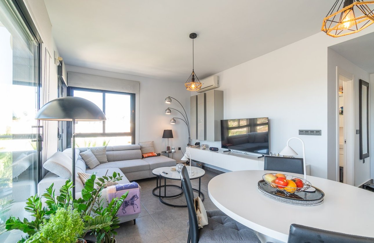 Herverkoop - Penthouse -
Villamartin - Costa Blanca