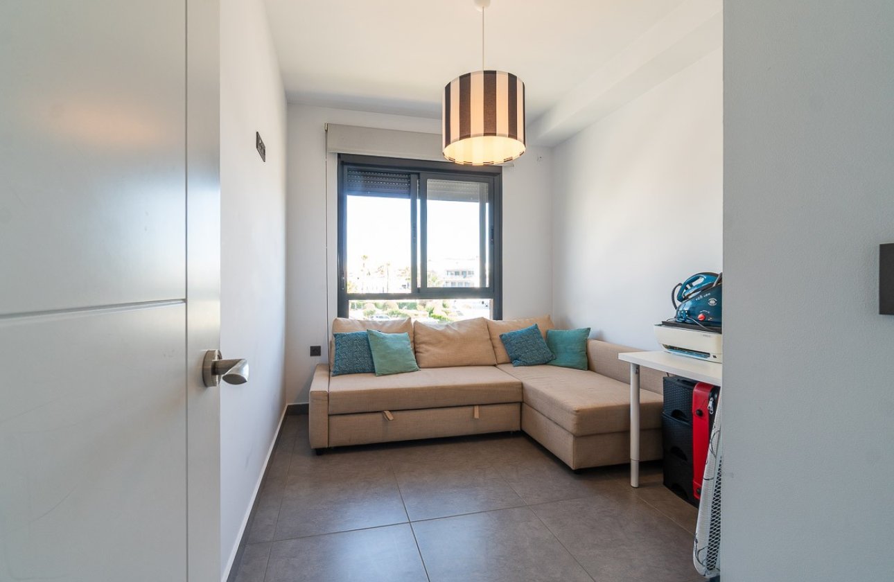 Herverkoop - Penthouse -
Villamartin - Costa Blanca