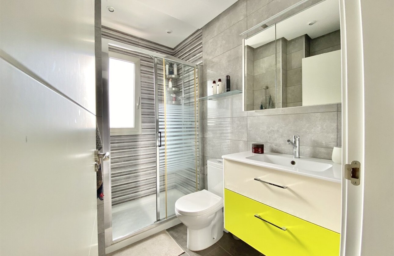 Herverkoop - Penthouse -
Villamartin - Los Dolses