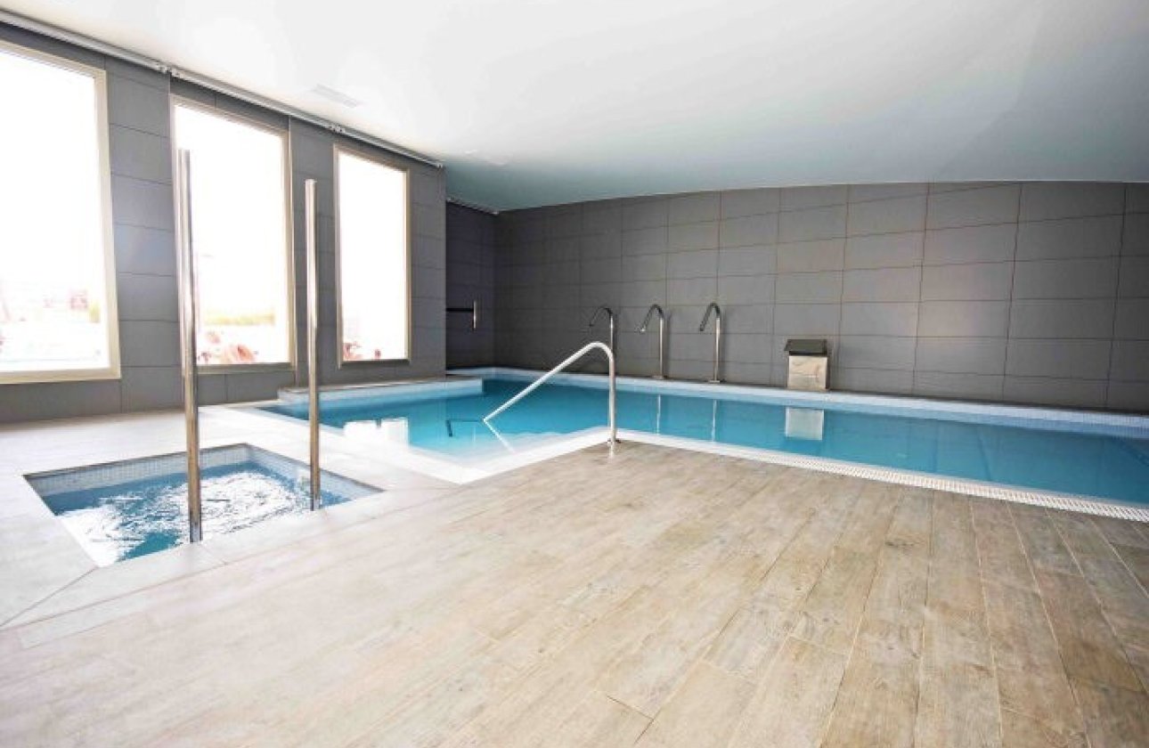 Herverkoop - Penthouse -
Villamartin - Los Dolses