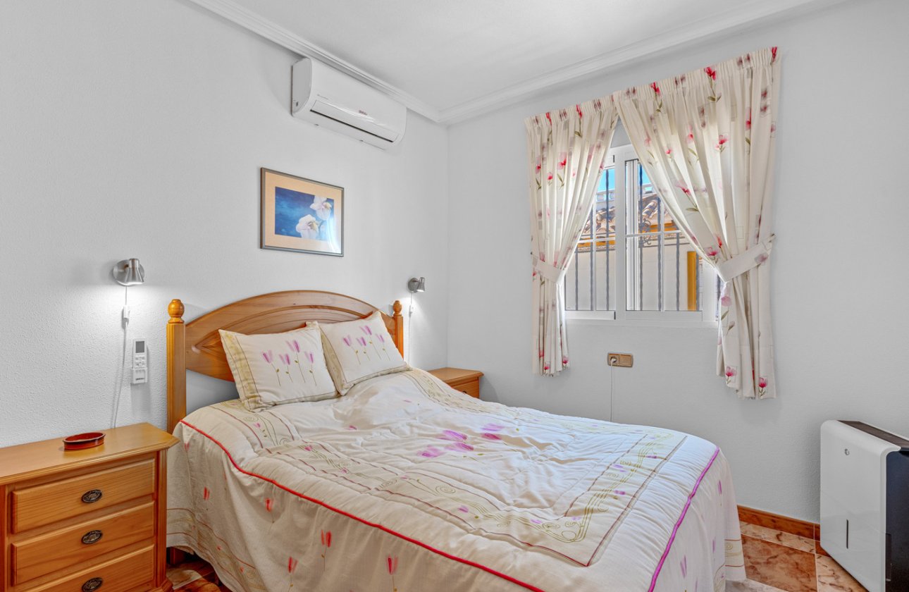 Herverkoop - Quad House -
Cabo Roig - Costa Blanca