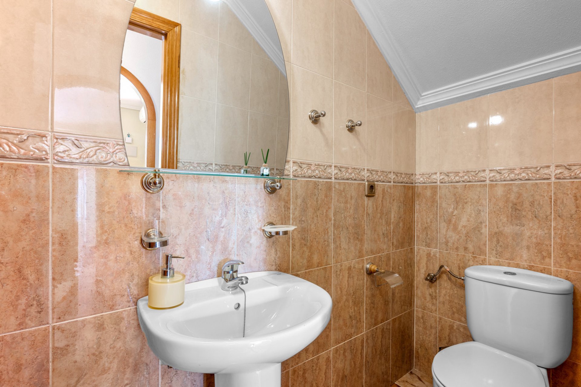 Herverkoop - Quad House -
Cabo Roig - Costa Blanca
