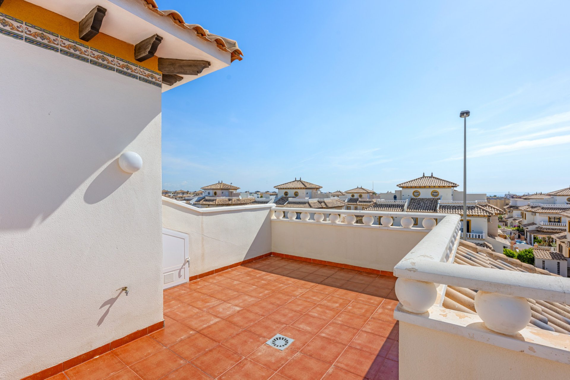 Herverkoop - Quad House -
Cabo Roig - Costa Blanca