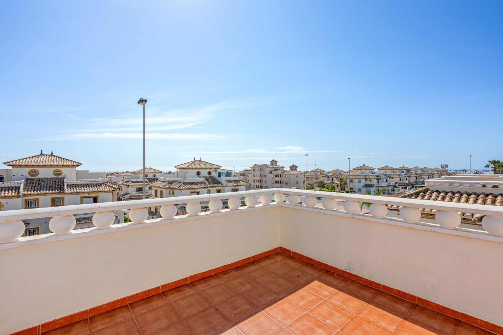 Herverkoop - Quad House -
Cabo Roig - Costa Blanca